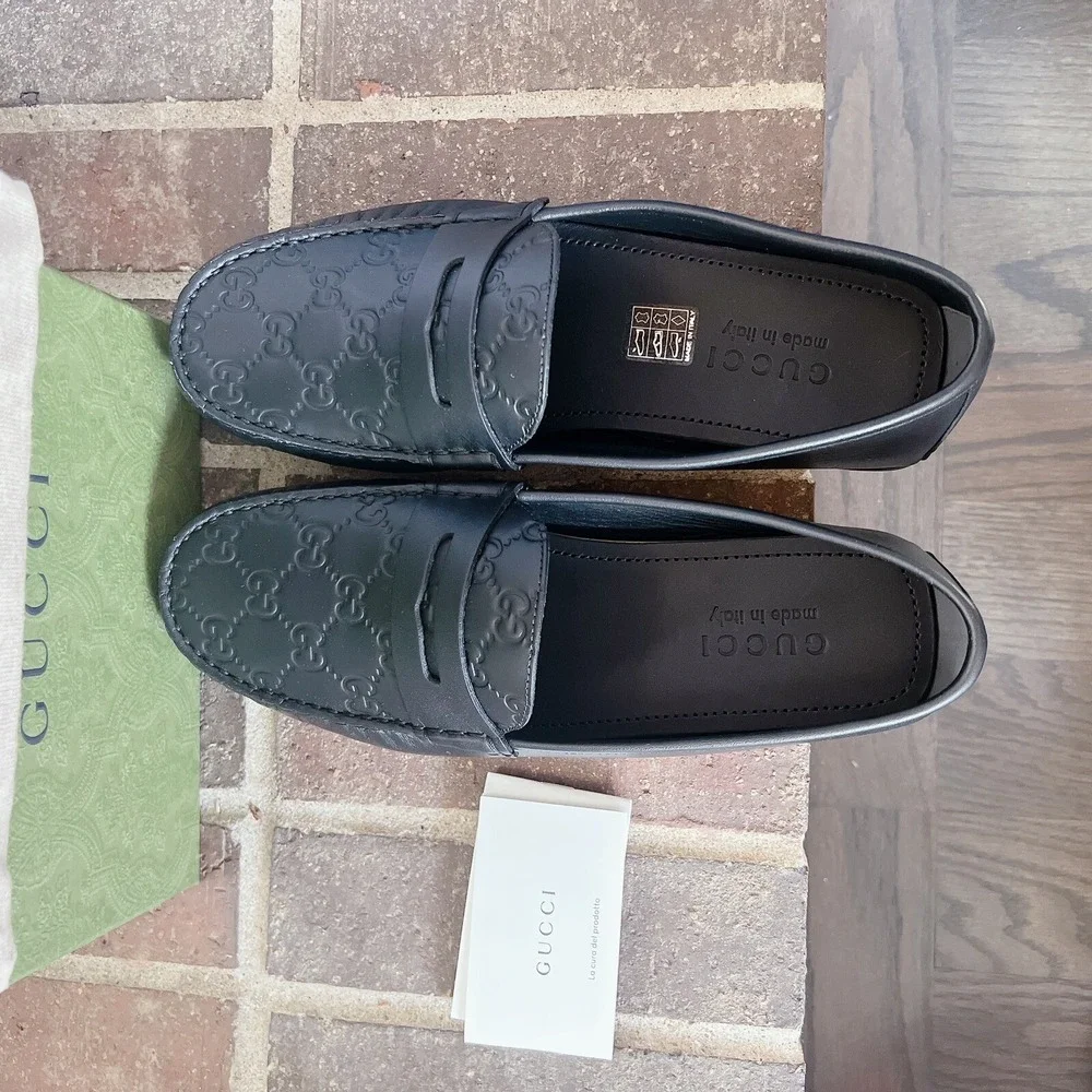 Gucci Signature Driver Supreme GG Black Debossed Leather Loafer Mens UK 7 US 7.5